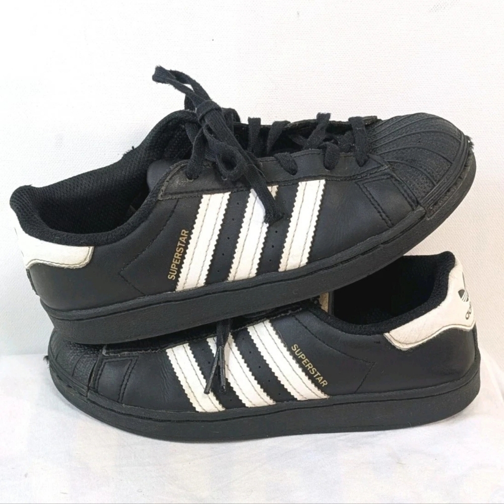 Original Adidas SUPERSTAR Size 3 Black Leather EF5394 Nicely Worked In